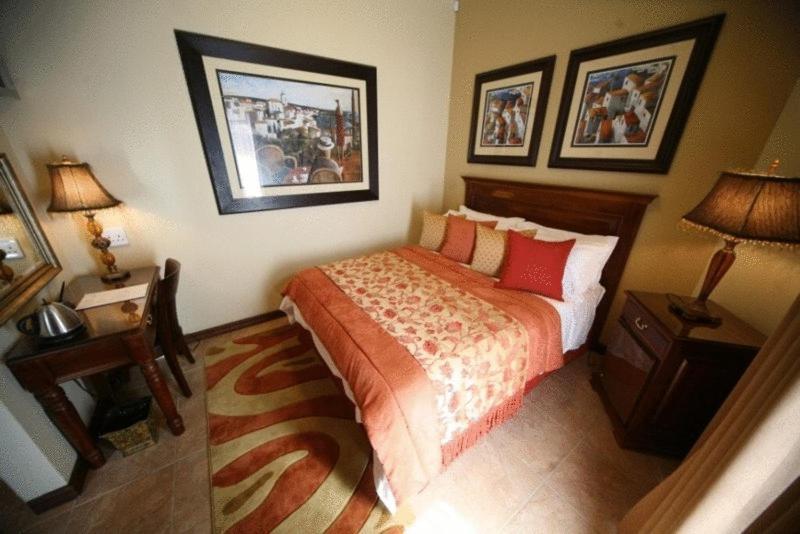 Le Cozmo Guesthouse Johannesburg Bagian luar foto