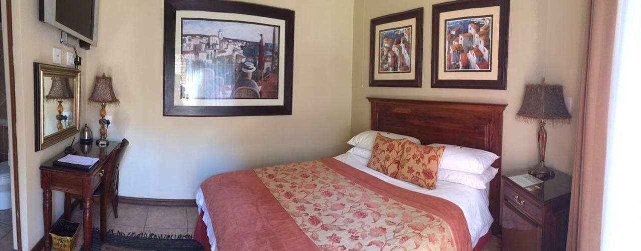 Le Cozmo Guesthouse Johannesburg Bagian luar foto